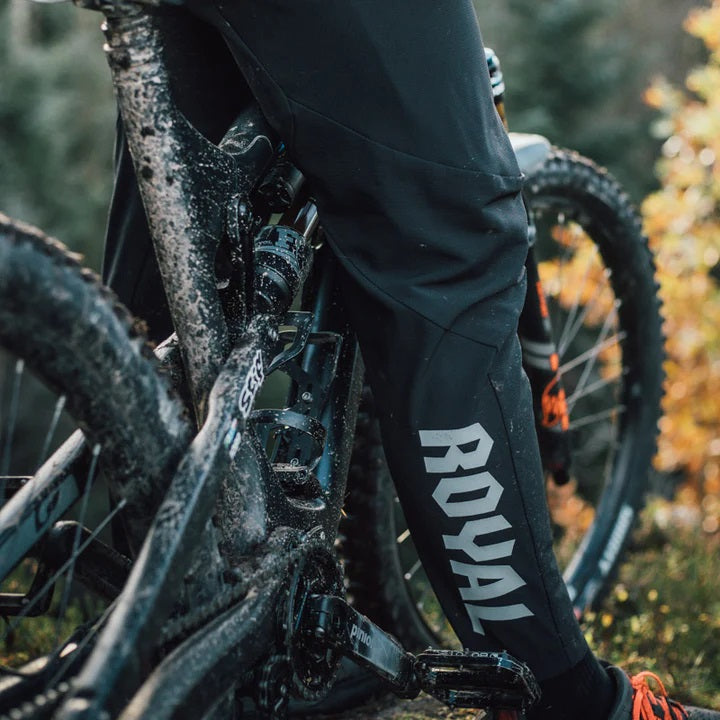 ROYAL APEX PANT BLACK